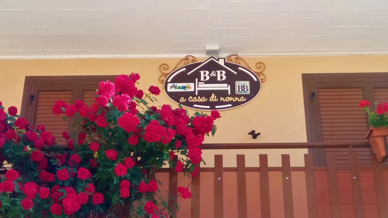 B&B A Casa Di Nonna Massa d'Albe Exterior foto