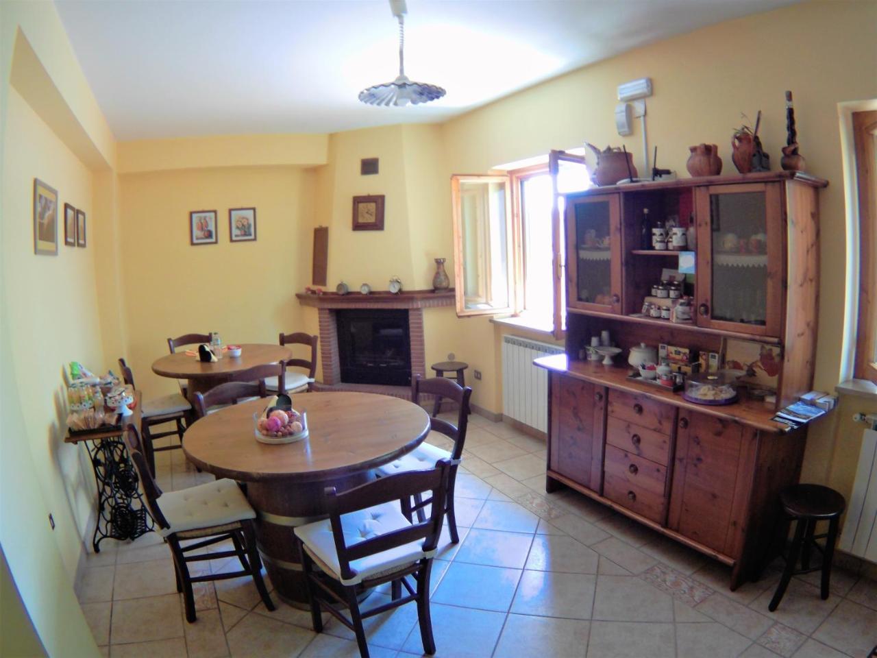 B&B A Casa Di Nonna Massa d'Albe Exterior foto